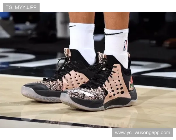 乔丹穿球鞋逛街,比明星还时髦,普通人根本看不懂这风格 乔丹穿球鞋逛街,比明星还时髦,普通人根本看不懂这风格