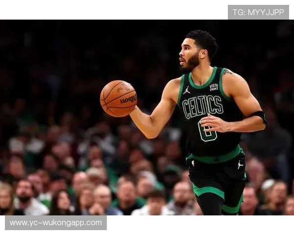 塔图姆无球牵制力提升，拉开空间主导绿军进攻体系