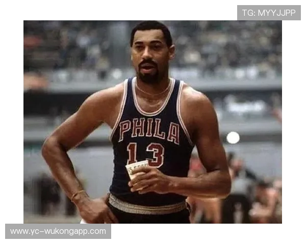 张伯伦背身单打砍50+场均得分对比拉塞尔防守统治