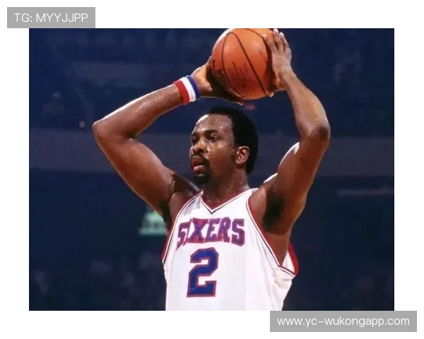 摩西·马龙内线强攻效率明显高于当代中锋，提升球队禁区统治力